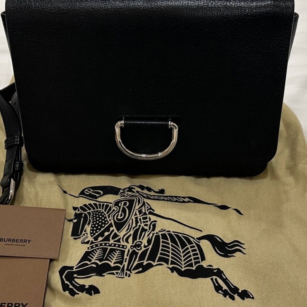 Burberry D-ring Medium